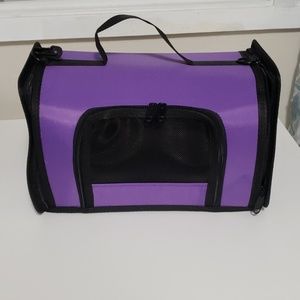 Animal carrier. HOLD for @Purplraven